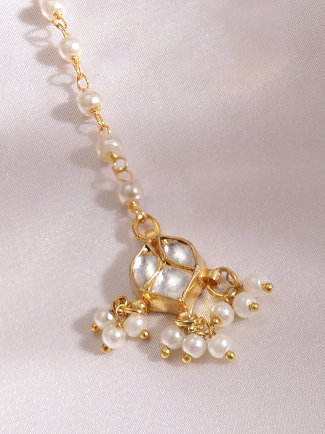 Radiant Kundan Maang Tikka Gold