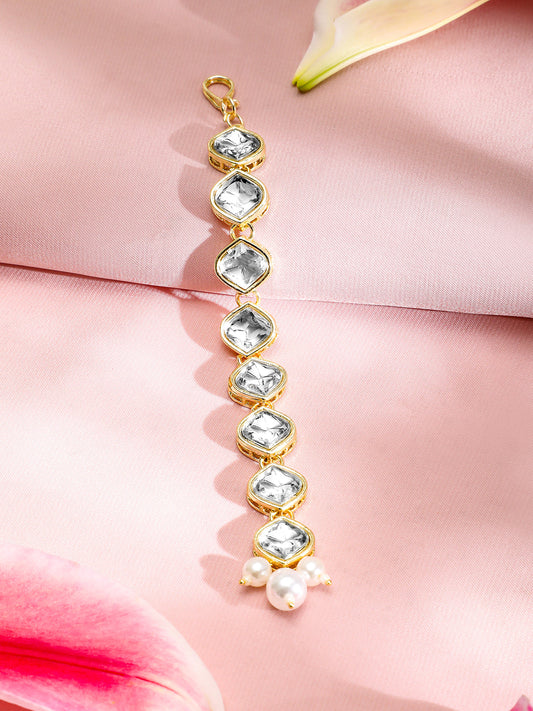 【Rubans】 18K Gold-Plated White Kundan-Studded Maangtika with White Pearls｜18K ゴールドメッキ ホワイトクンダン パール マーンティッカ（額飾り）