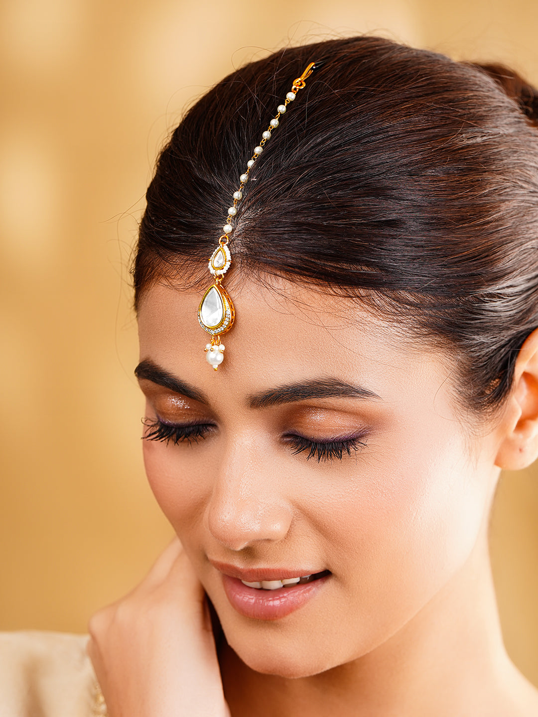 Wedding Shine Kundan Maangtikka Charm Length - 12 cm