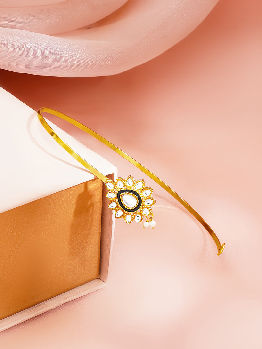 【Rubans】 Gold Plated Pearl Floral Maang Tikka｜ゴールドメッキ パール フローラル マーンティッカ（額飾り）