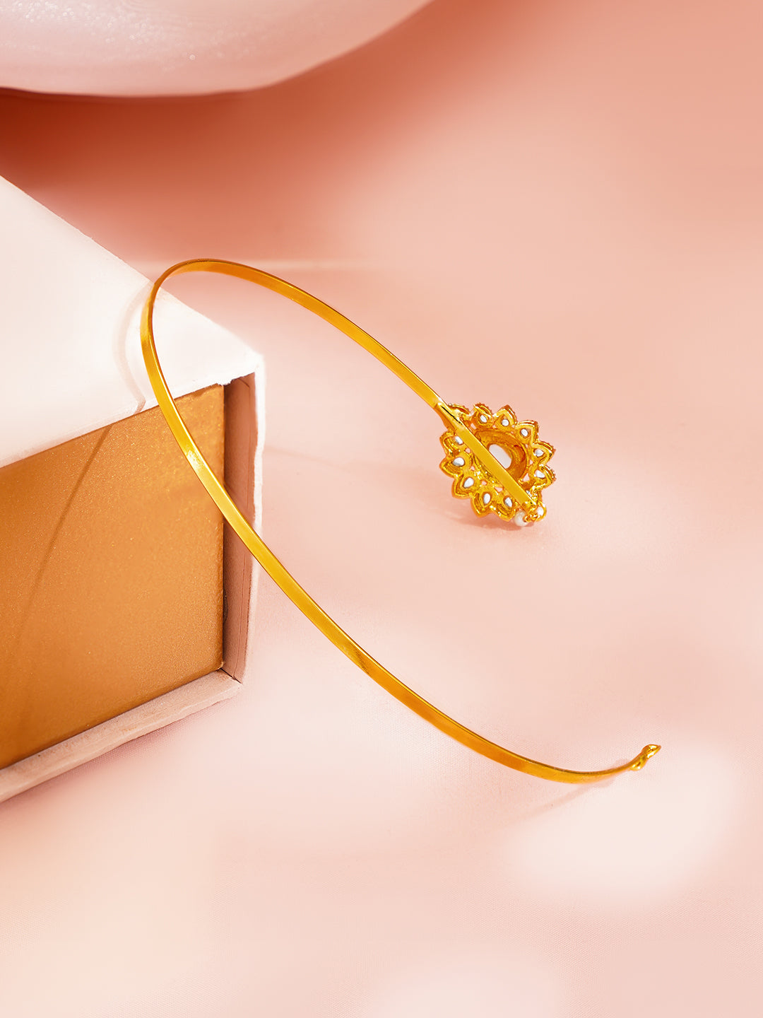 【Rubans】 Gold Plated Pearl Floral Maang Tikka｜ゴールドメッキ パール フローラル マーンティッカ（額飾り）