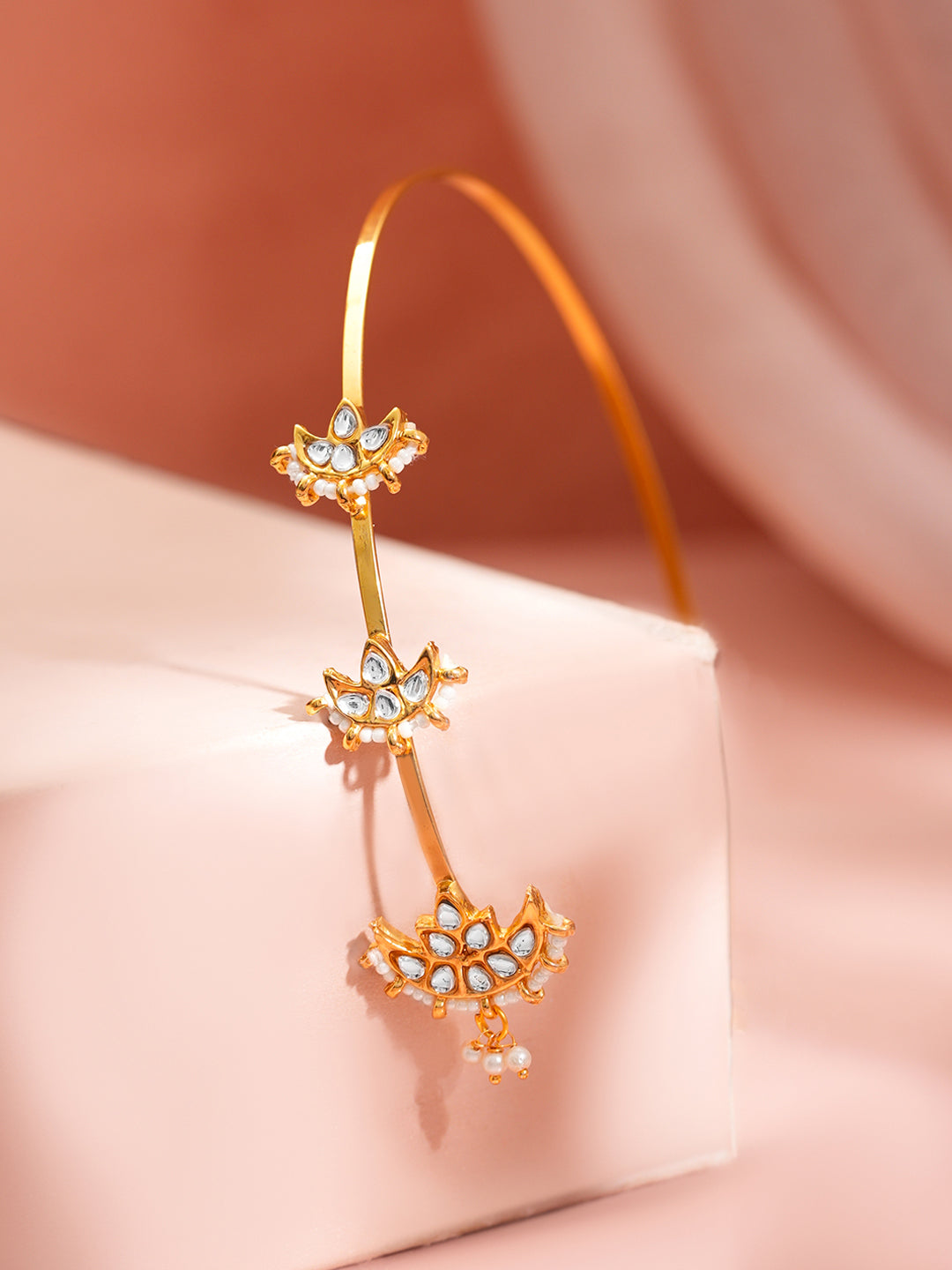 【Rubans】 Gold Plated Kundan Moon Design Pearl Maang Tikka｜ゴールドメッキ クンダン ムーンデザイン パール マーンティッカ（額飾り）