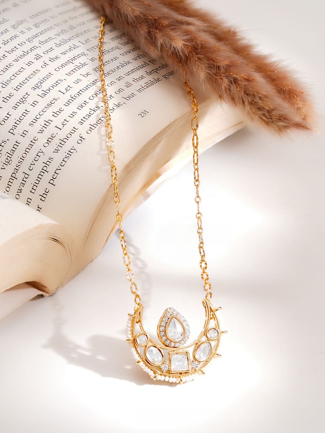 【Rubans】 Gold Plated Moon Design Kundan Necklace｜ゴールドメッキ ムーンデザイン クンダン ネックレス