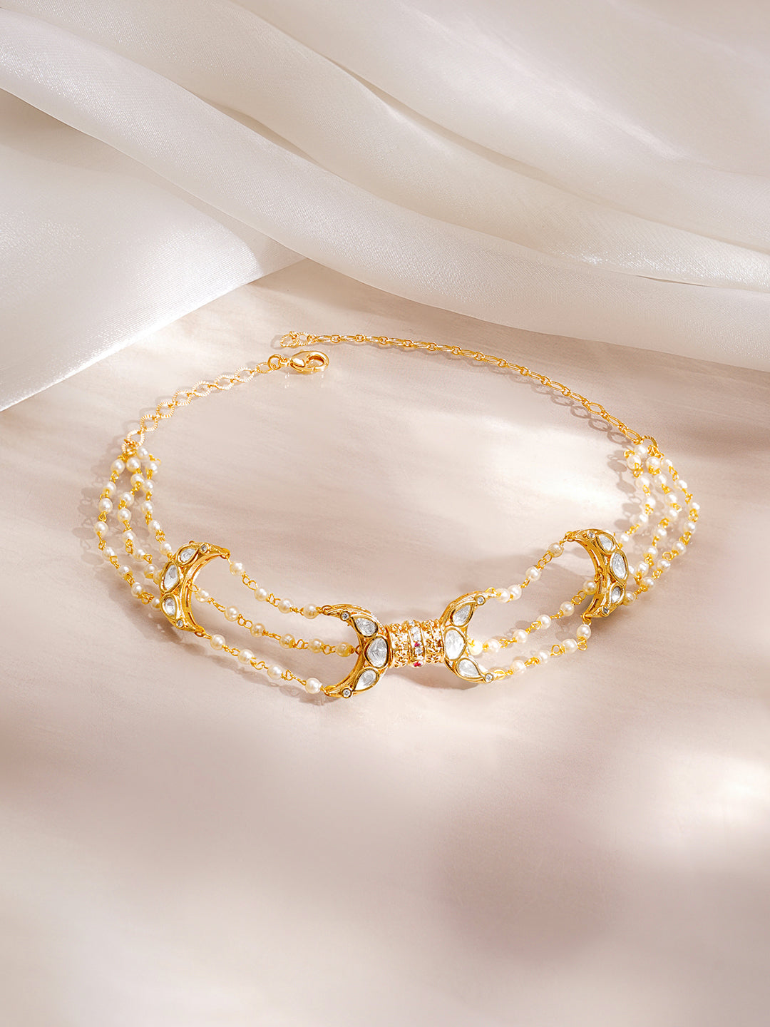 【Rubans】 Gold Plated Pearl Detailed Moon Motif Kundan Choker｜ゴールドメッキ パール ムーンモチーフ クンダン チョーカー