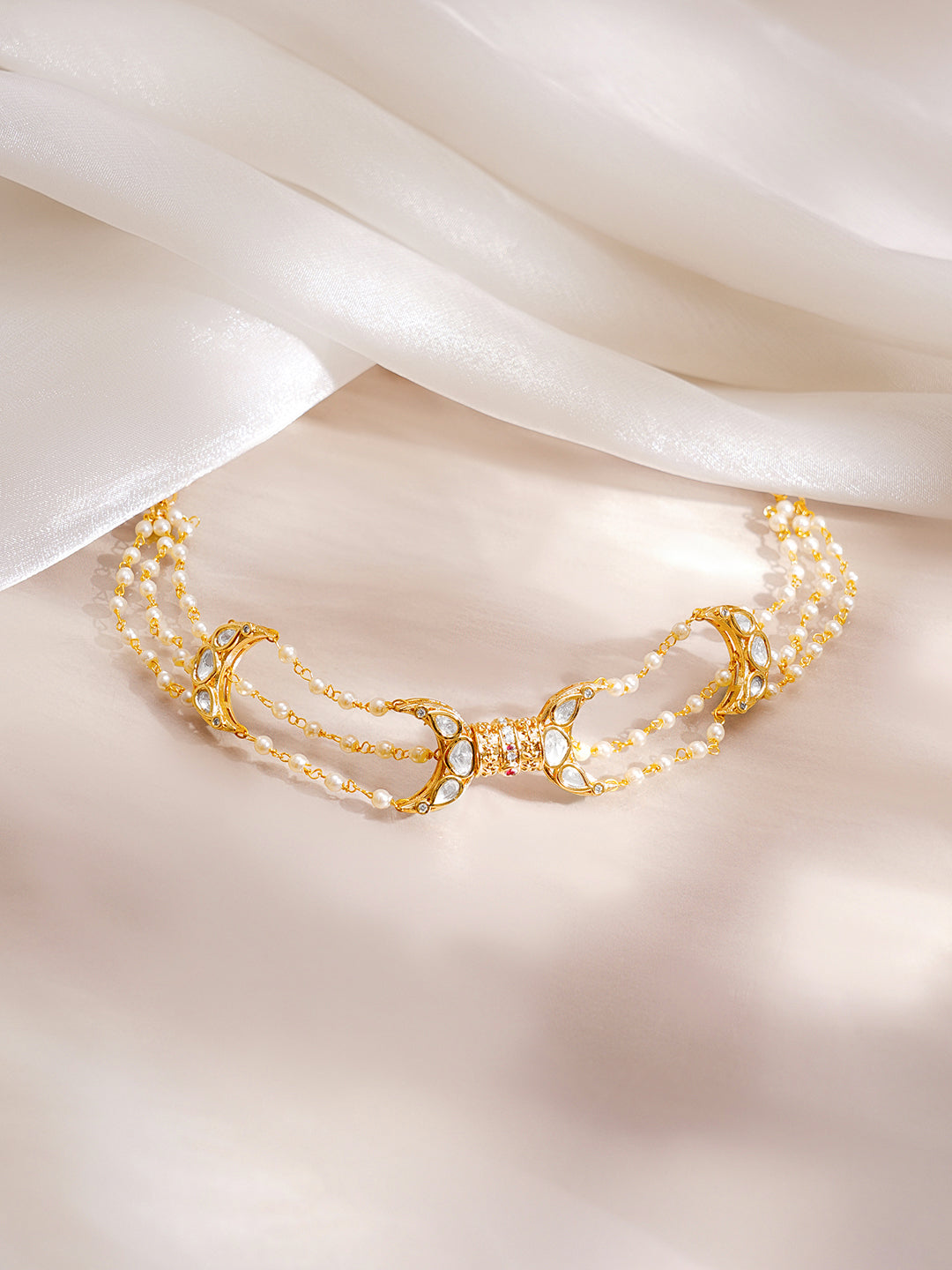 【Rubans】 Gold Plated Pearl Detailed Moon Motif Kundan Choker｜ゴールドメッキ パール ムーンモチーフ クンダン チョーカー