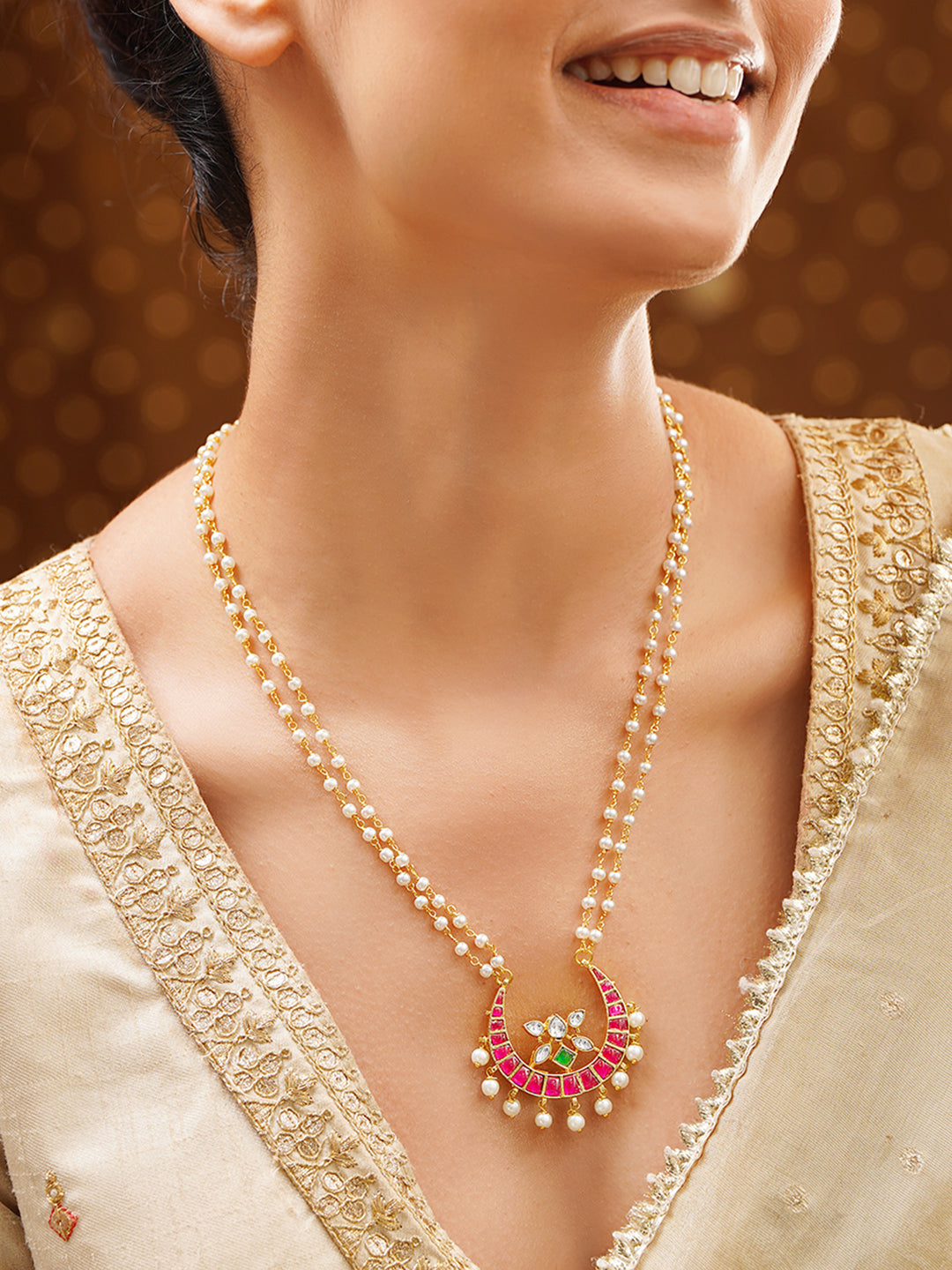 【Rubans】 Gold Plated Moon Design Pearl Beaded Kundan Ruby Pendant｜ゴールドメッキ ムーンデザイン パールビーズ クンダン ルビーカラー ペンダント