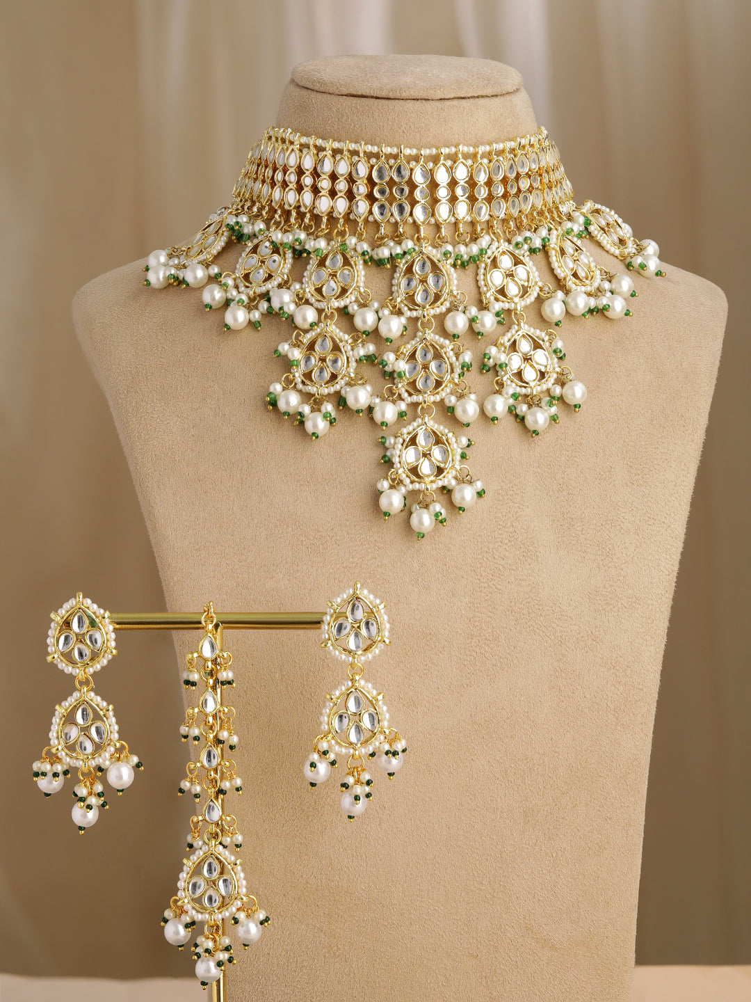 Royal Kundan Choker Necklace Set Gold