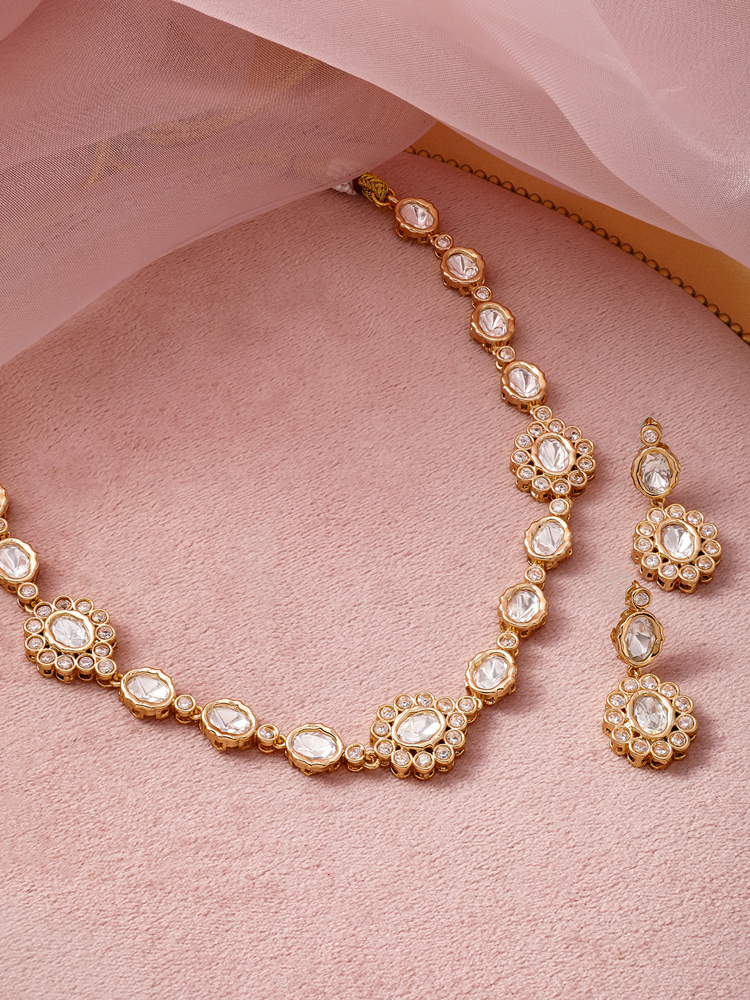 Ivory & Gold Art Story Necklace Set Gold