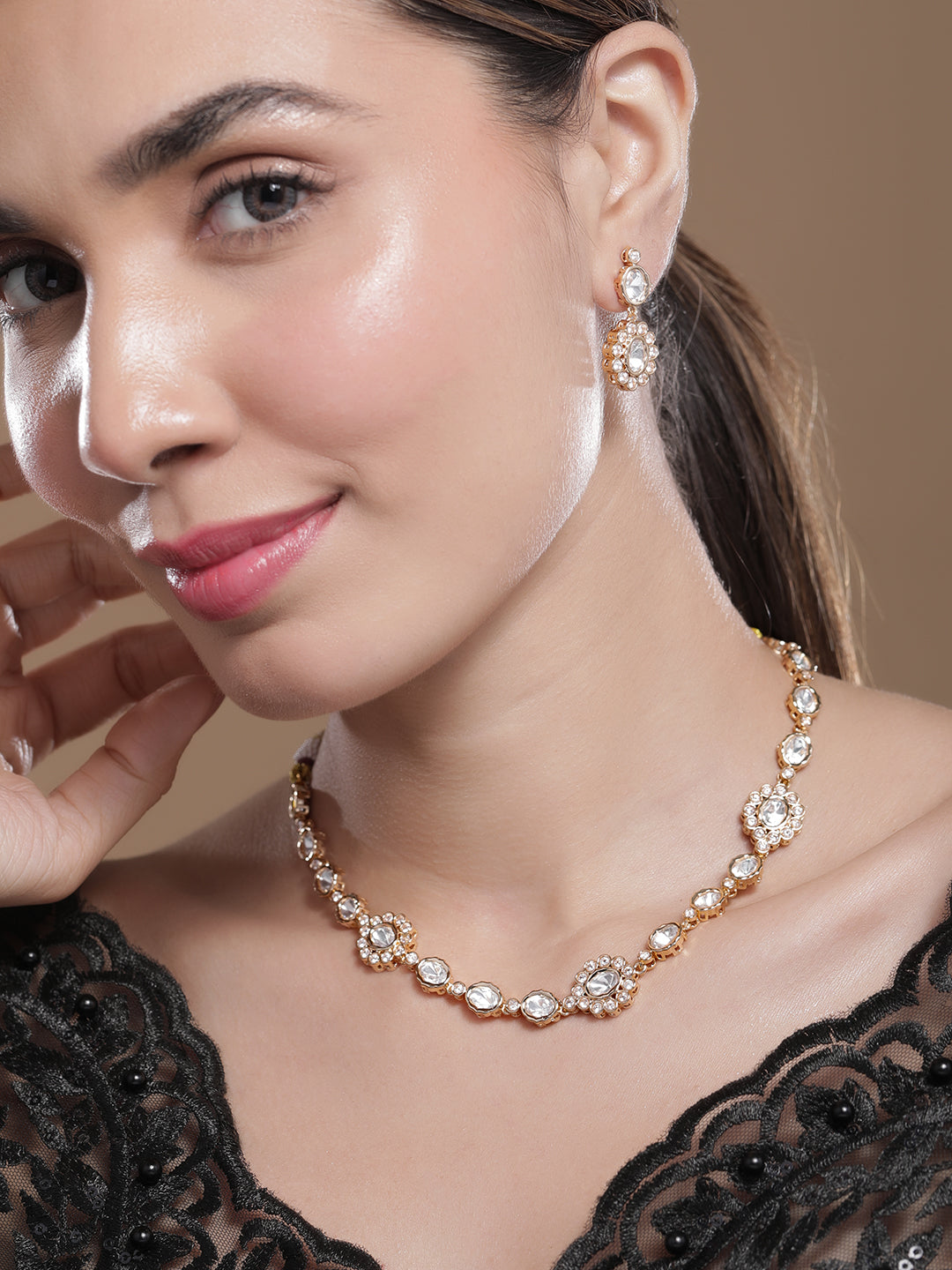 Ivory & Gold Art Story Necklace Set Gold