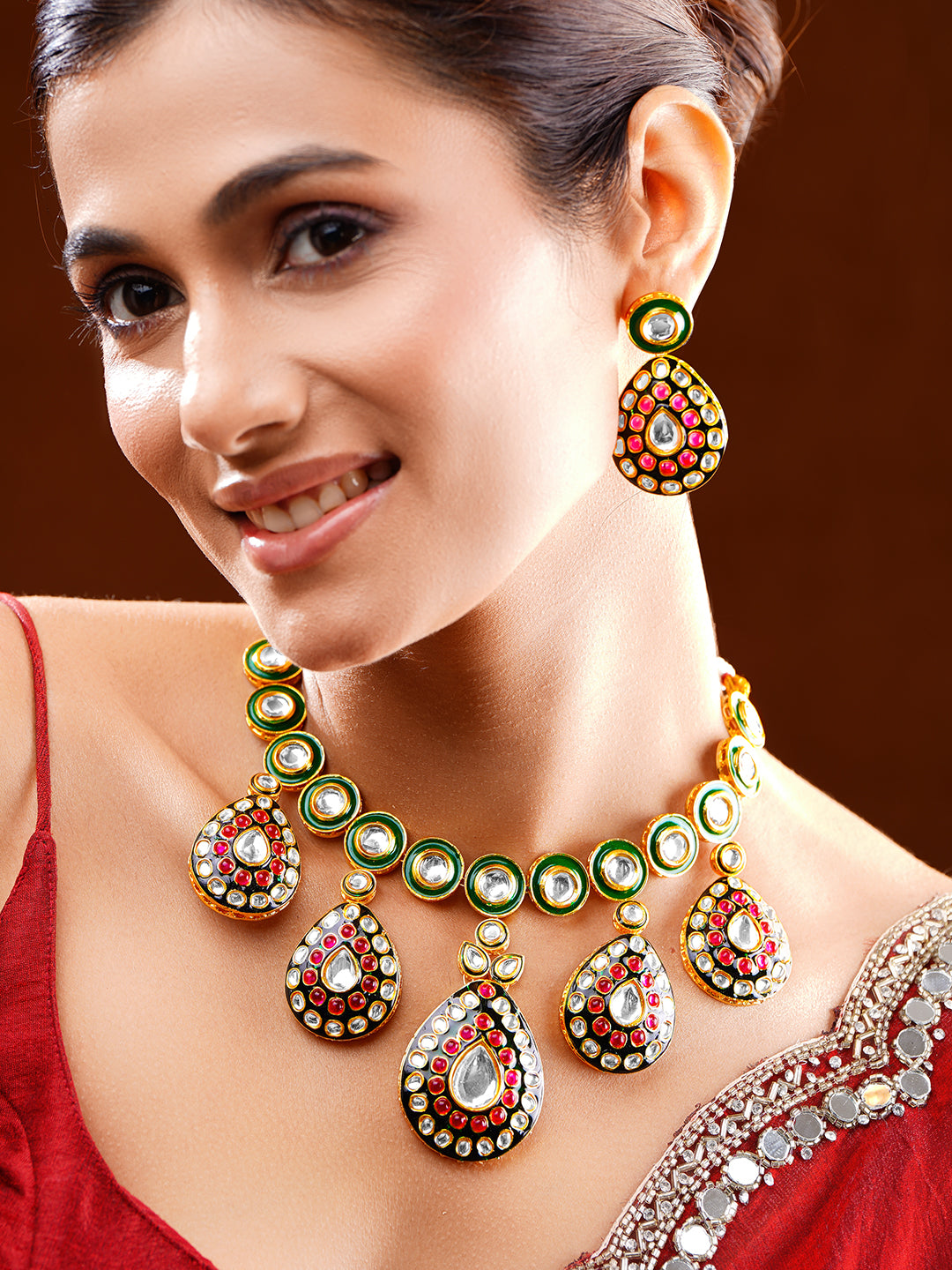 【Rubans】 Artistic Red Green Kundan Necklace Set｜アーティスティック レッドグリーン クンダン ネックレスセット｜フリーサイズ