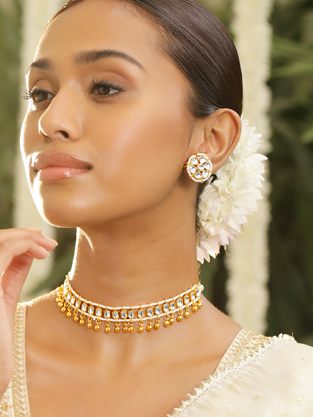 Classic White Kundan Choker Set Gold