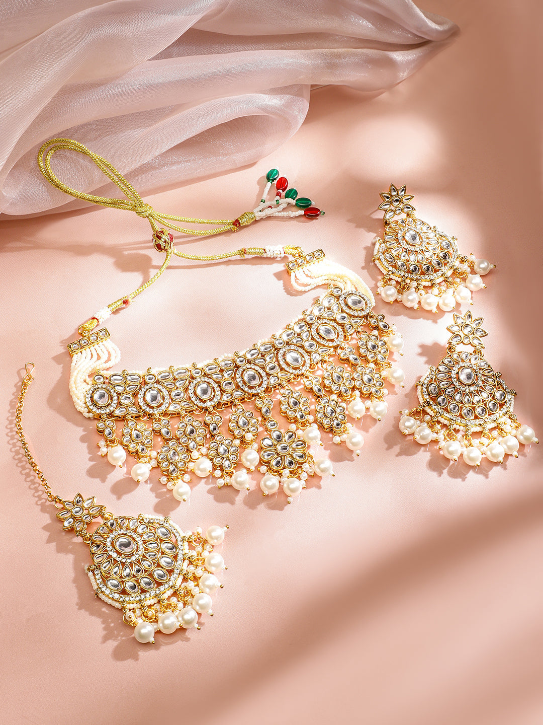Whisper Between Kundan & Pearl Choker Set フリーサイズ