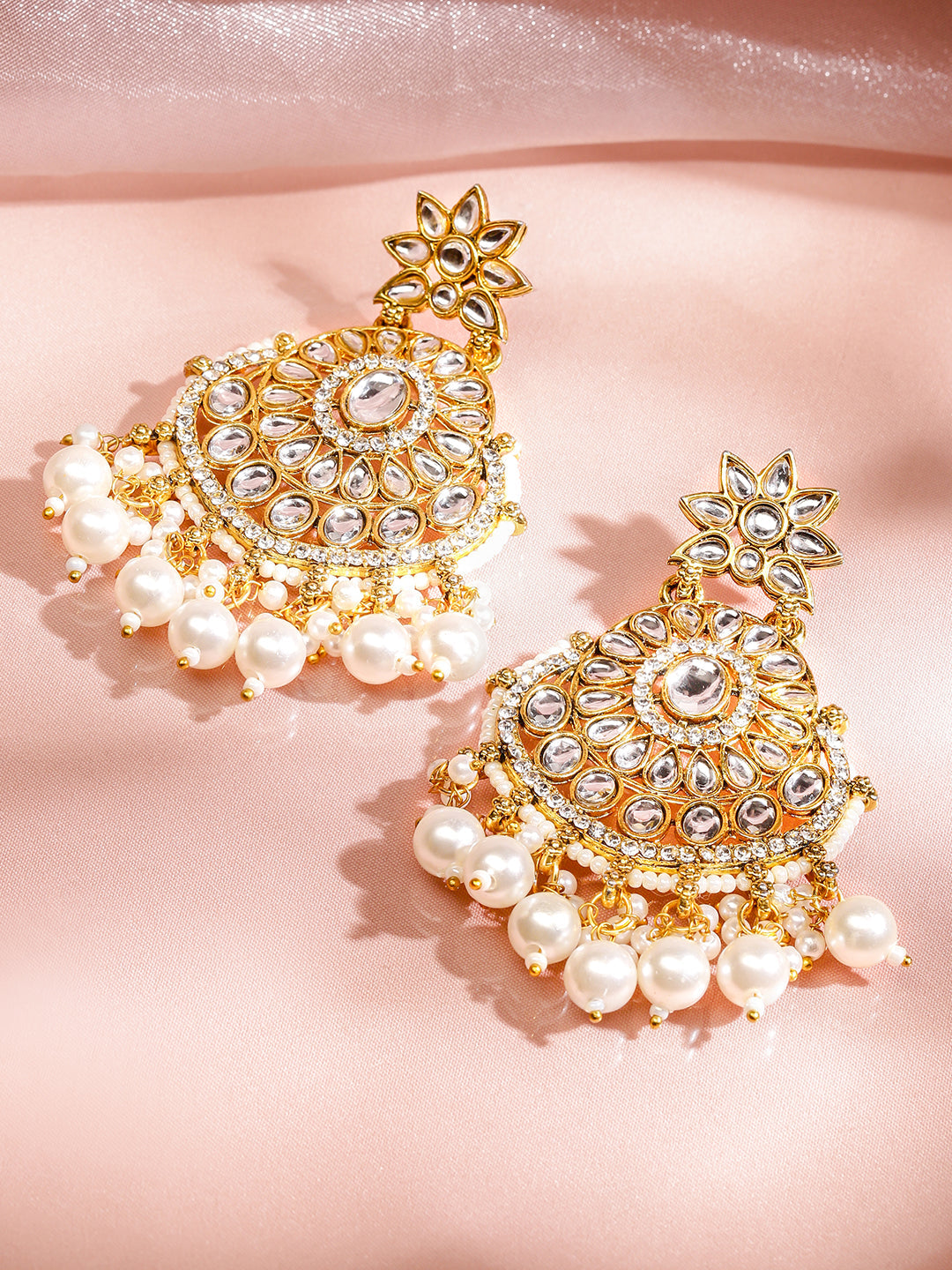 Whisper Between Kundan & Pearl Choker Set フリーサイズ