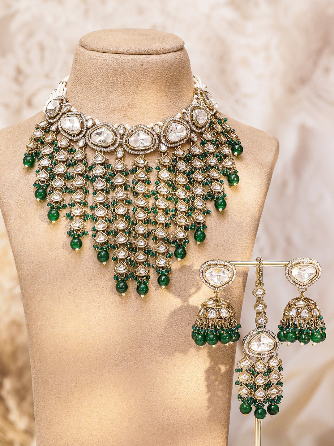Statement Glow Green Necklace Set フリーサイズ