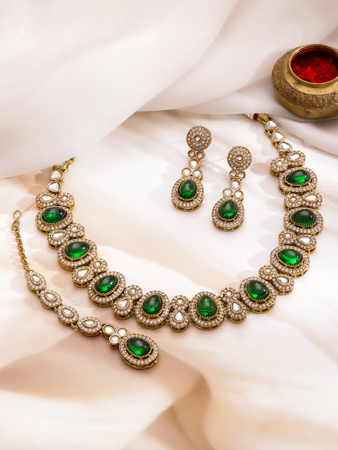 Festive Radiance Emerald Necklace Set フリーサイズ