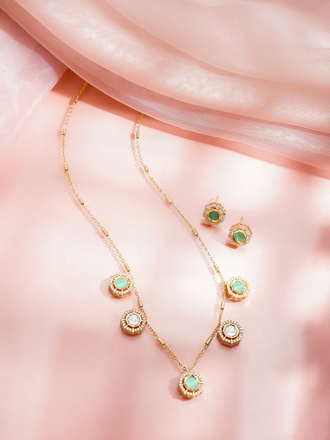 Pastel Green Glow Charm Necklace Set フリーサイズ