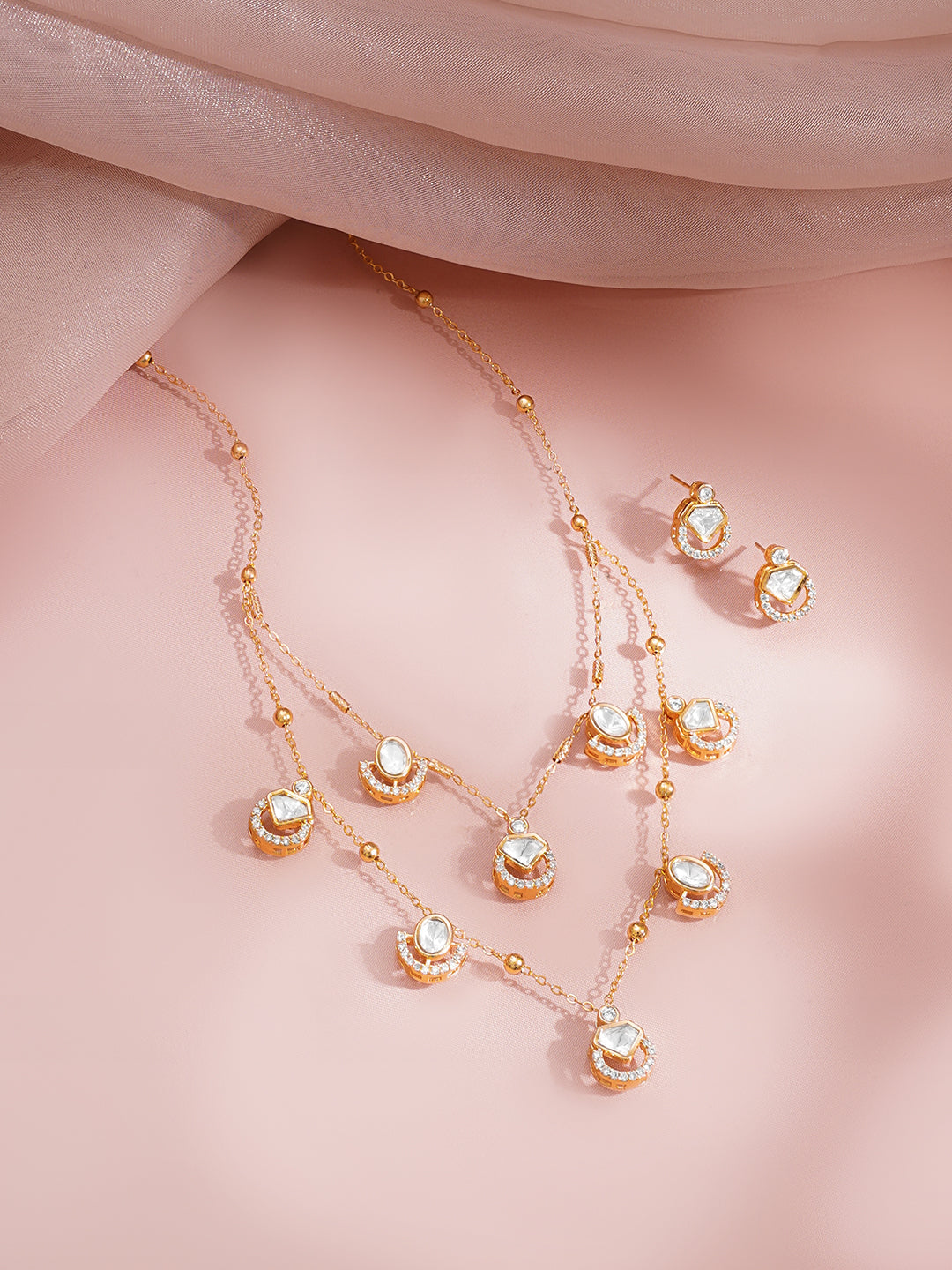 Golden Glow Layered Charm Necklace Set フリーサイズ