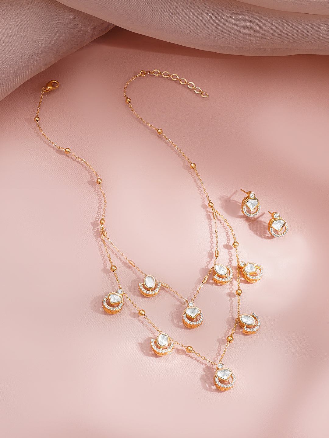 Golden Glow Layered Charm Necklace Set フリーサイズ