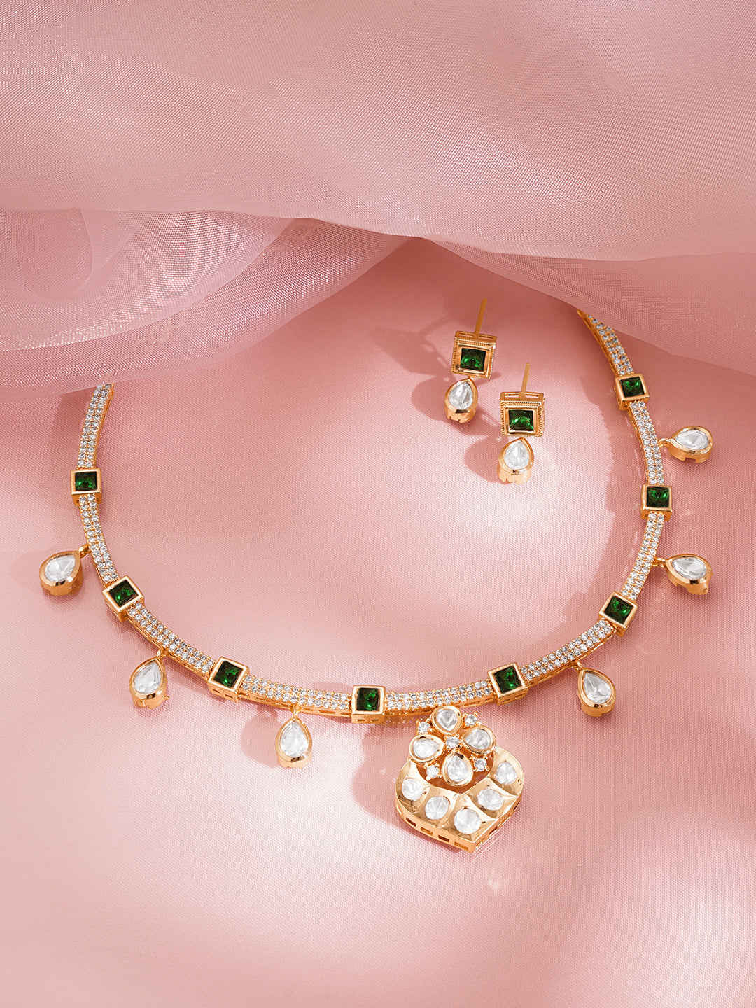 Luxury Emerald Kundan Necklace Set フリーサイズ