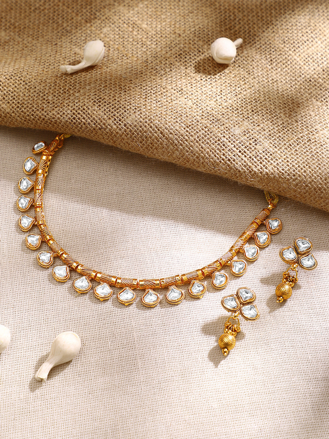 【Rubans】Gold Plated Teardrop Kundan Choker Necklace Set｜ゴールドメッキ ティアドロップ クンダン チョーカーセット