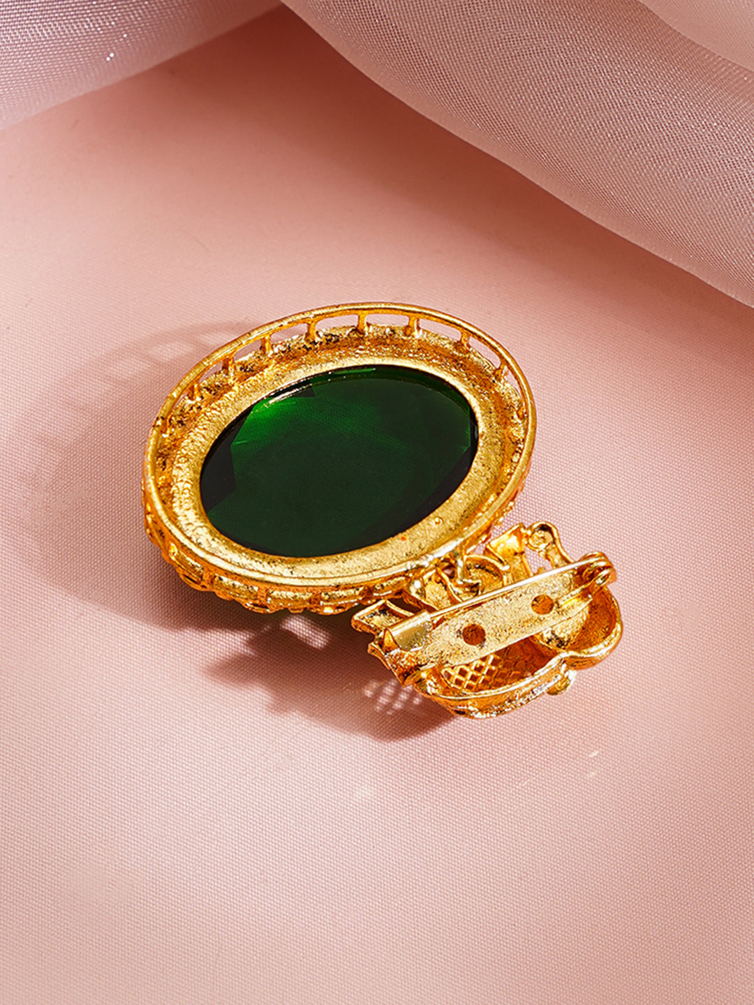 【Rubans】 Antique Gold Plated Emerald Crystal Elephant Motif Statement Brooch｜アンティークゴールドメッキ エメラルドクリスタル 象モチーフ ブローチ