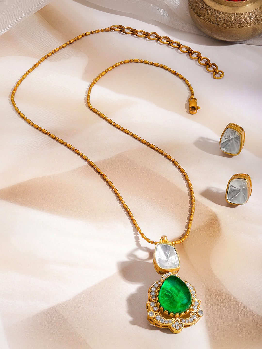 Emerald Flame Diamond Halo Pendant Set フリーサイズ