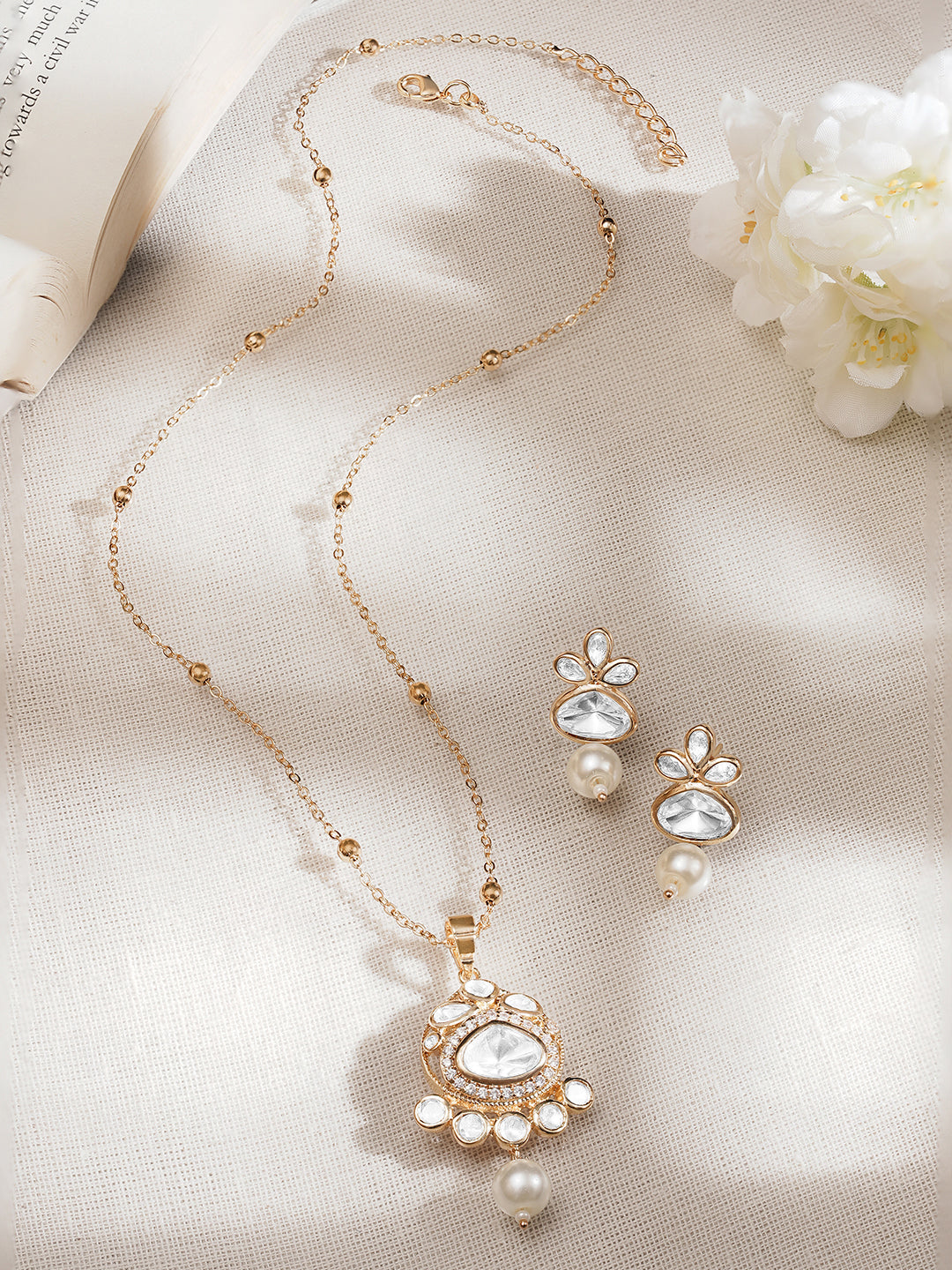 Kundan Pearl Glow Necklace Set Length - 21 cm