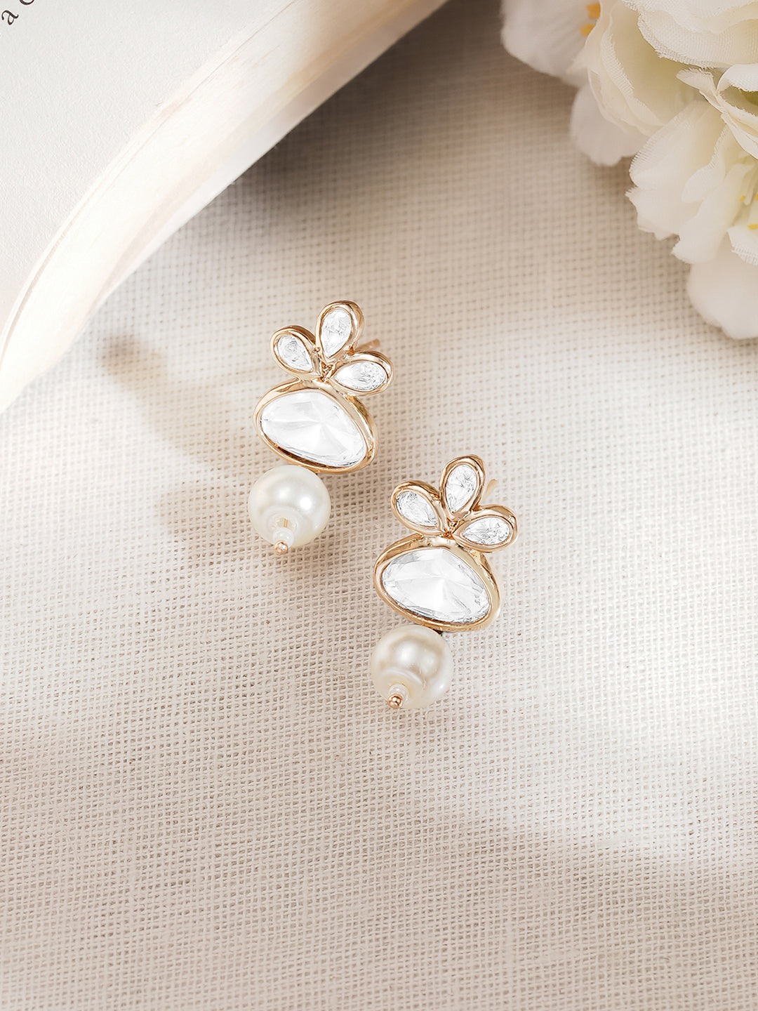 Kundan Pearl Glow Necklace Set Length - 21 cm
