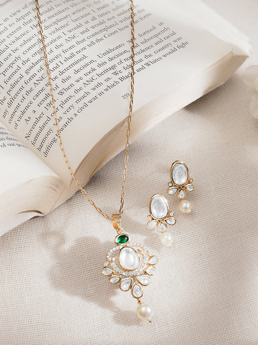 Moon Glow Kundan Pendant Set Length - 21 cm