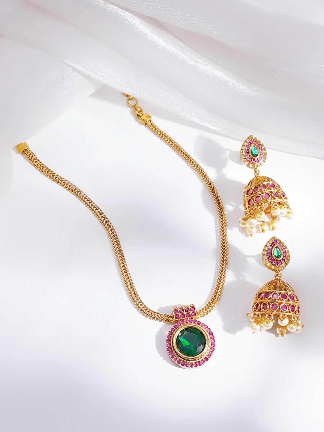 【Rubans】 Gold Plated Emerald Medallion Statement Pendant Set｜ゴールドメッキ エメラルド メダリオン ステートメント ペンダントセット