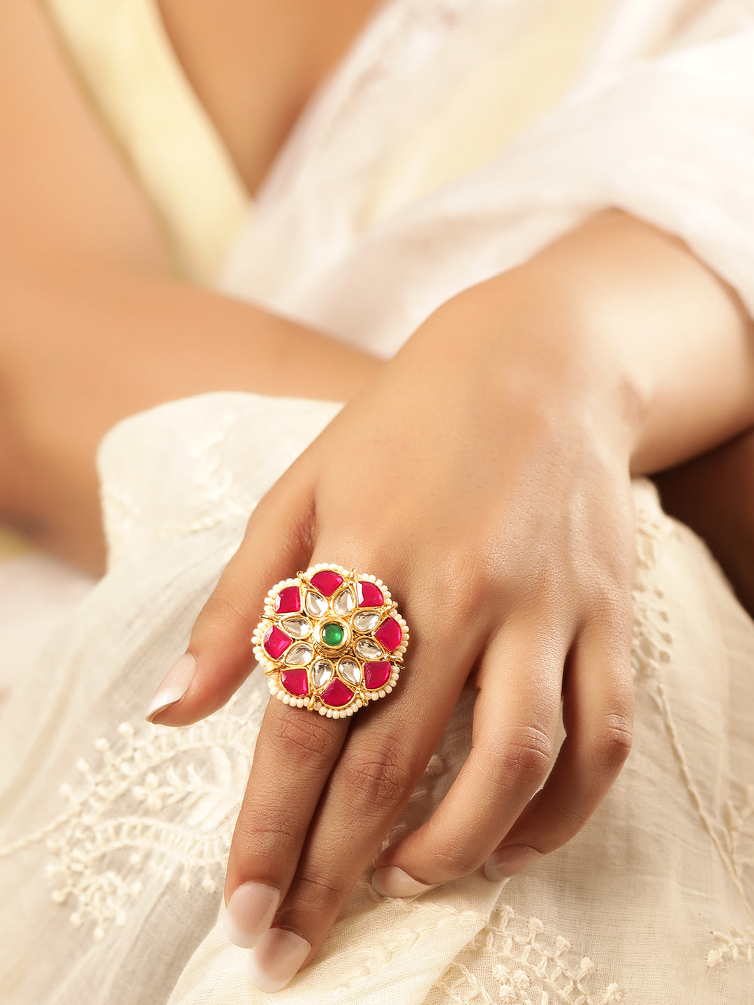 【Rubans】 Women 22K Gold-Plated Kundan-Studded & Pearls Beaded Adjustable Finger Ring｜22K ゴールドメッキ クンダン＆パールビーズ アジャスタブル リング｜フリーサイズ