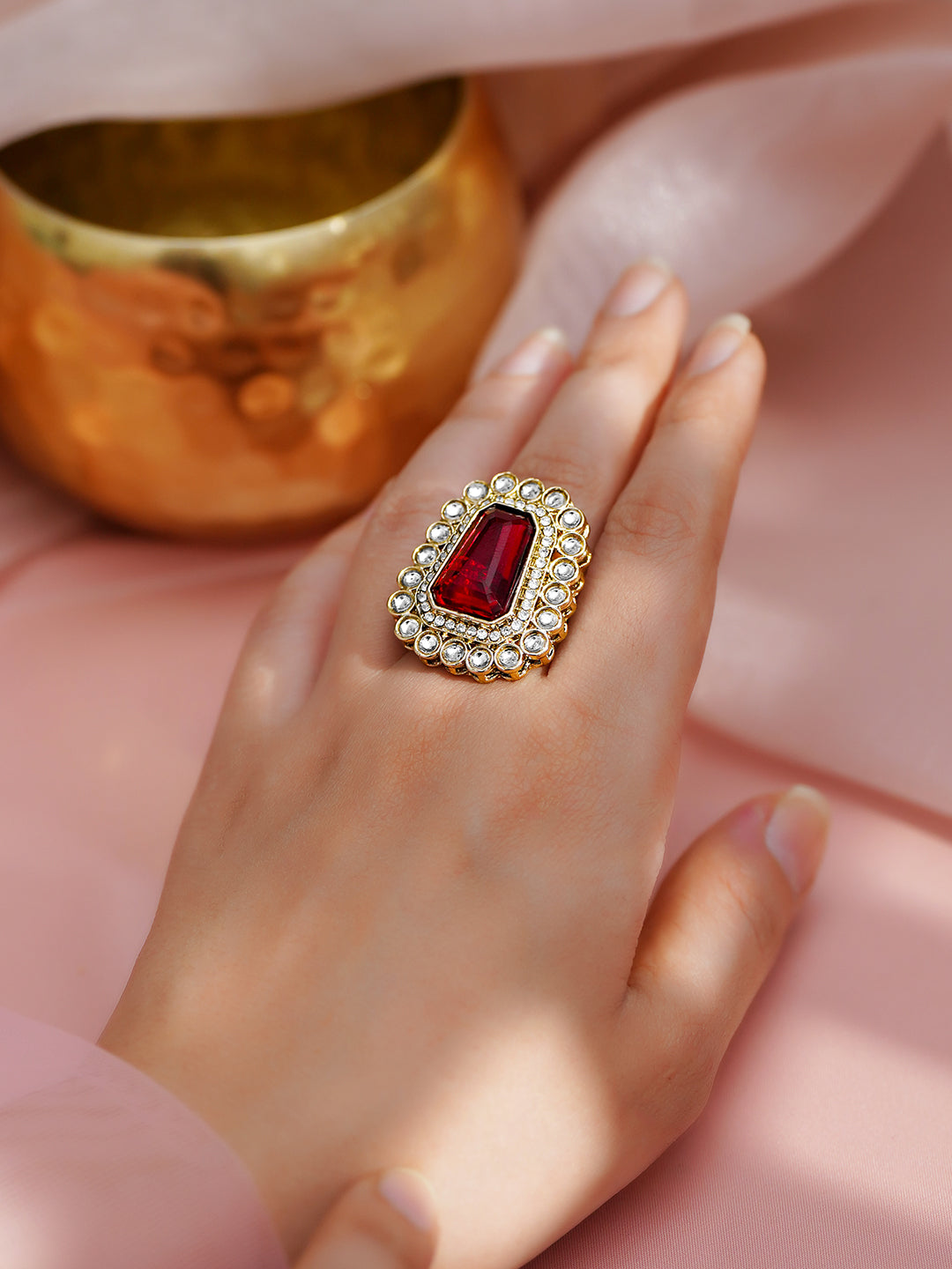 Royal Red Glow Statement Ring フリーサイズ