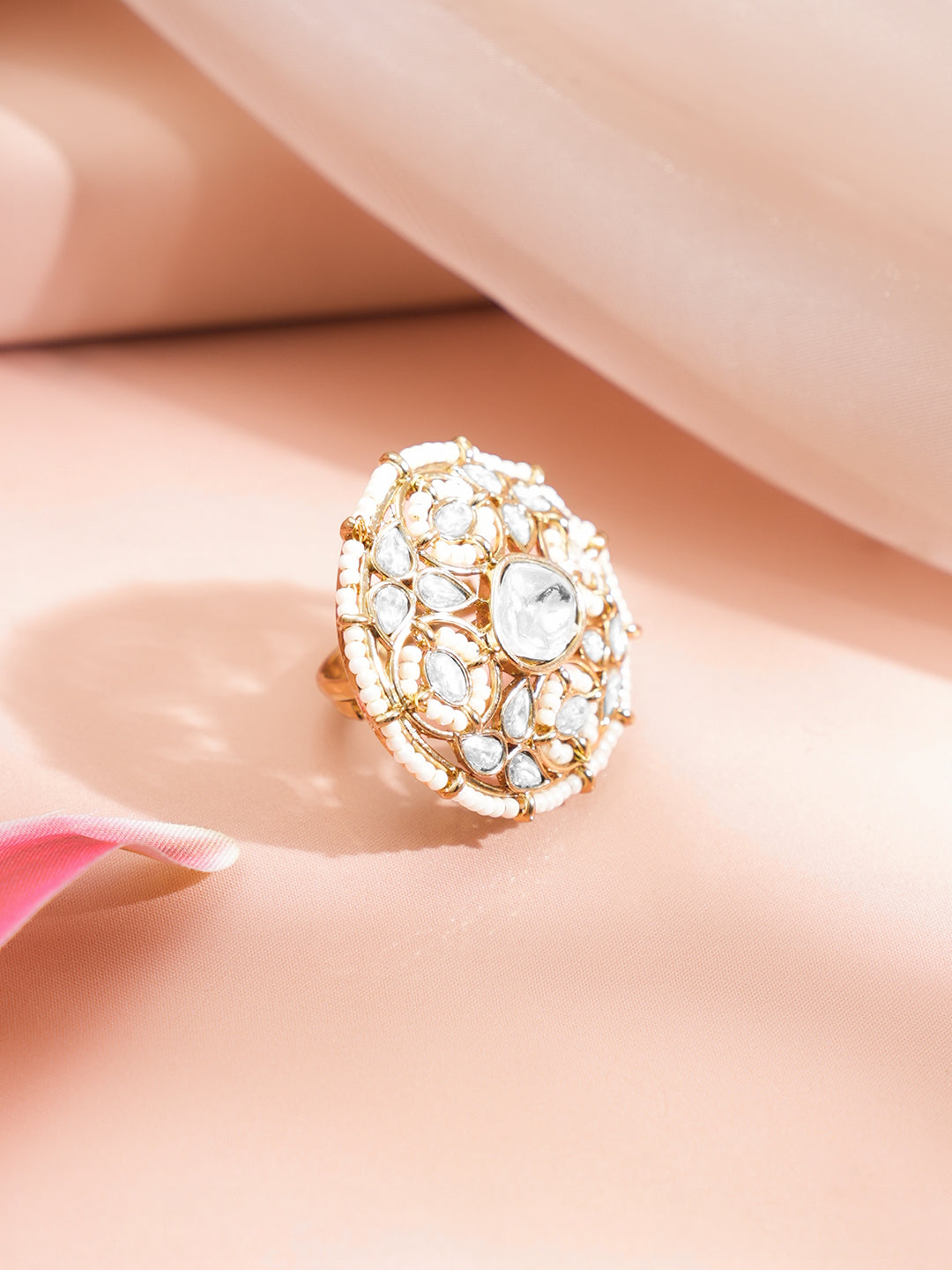 Wedding Glow Kundan Pearl Statement Ring フリーサイズ