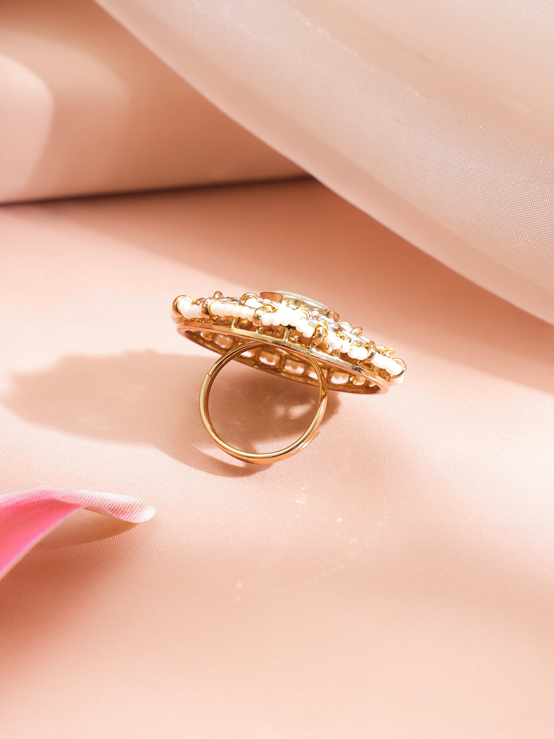 Wedding Glow Kundan Pearl Statement Ring フリーサイズ