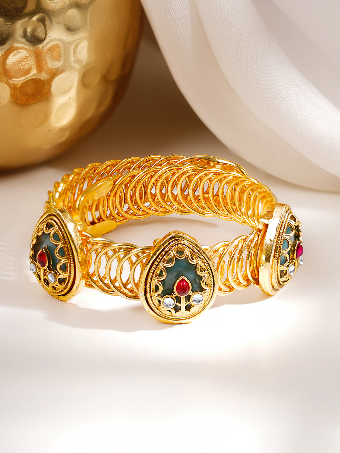 【Rubans】 Gold Plated Emerald Studded Bracelet｜ゴールドメッキ エメラルドグリーン ストーン ブレスレット