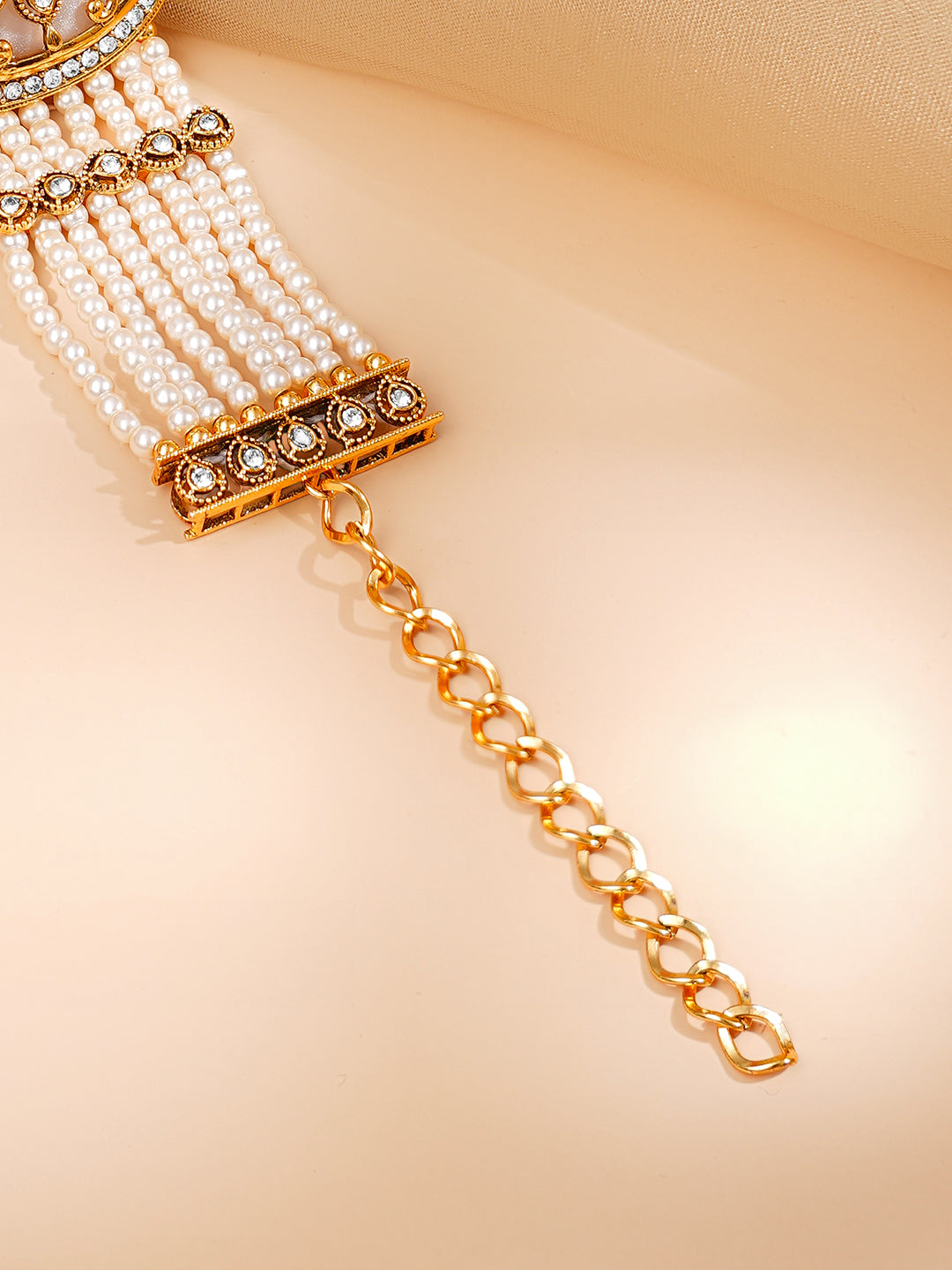 【Rubans】 Gold Plated Pearl Beaded Multi Strand Kundan Bracelet (Width 3.6 cm)｜ゴールドメッキ パールビーズ マルチストランド クンダン ブレスレット（幅 3.6 cm）