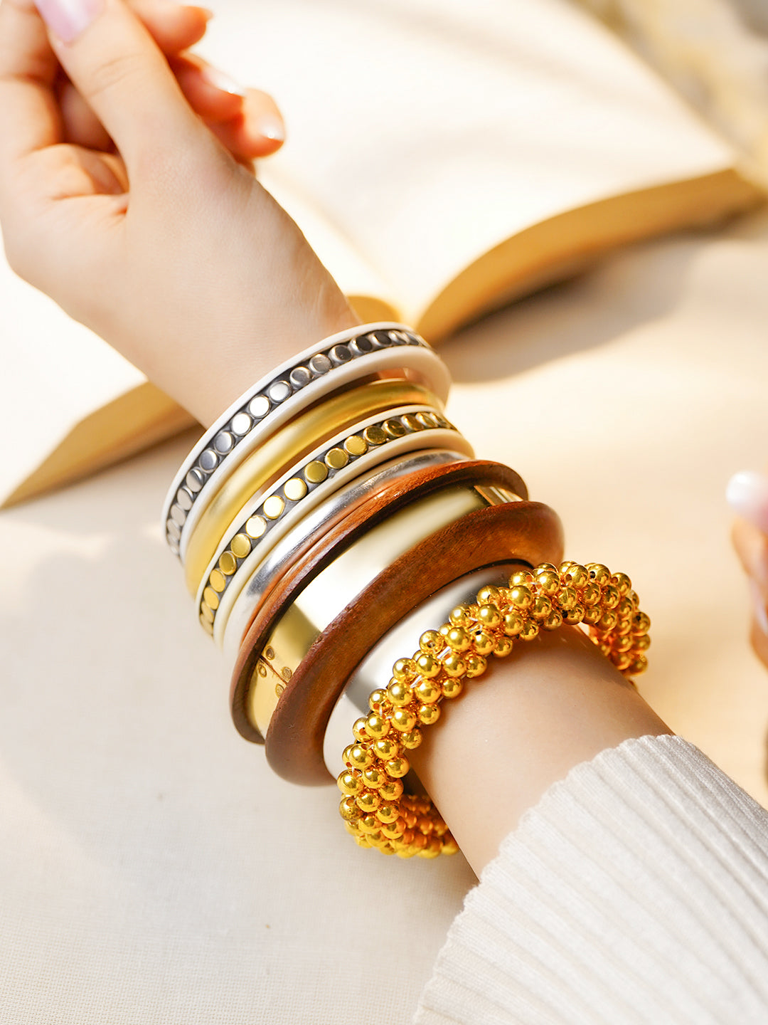 Mixed Texture Fusion Statement Bangles Set フリーサイズ