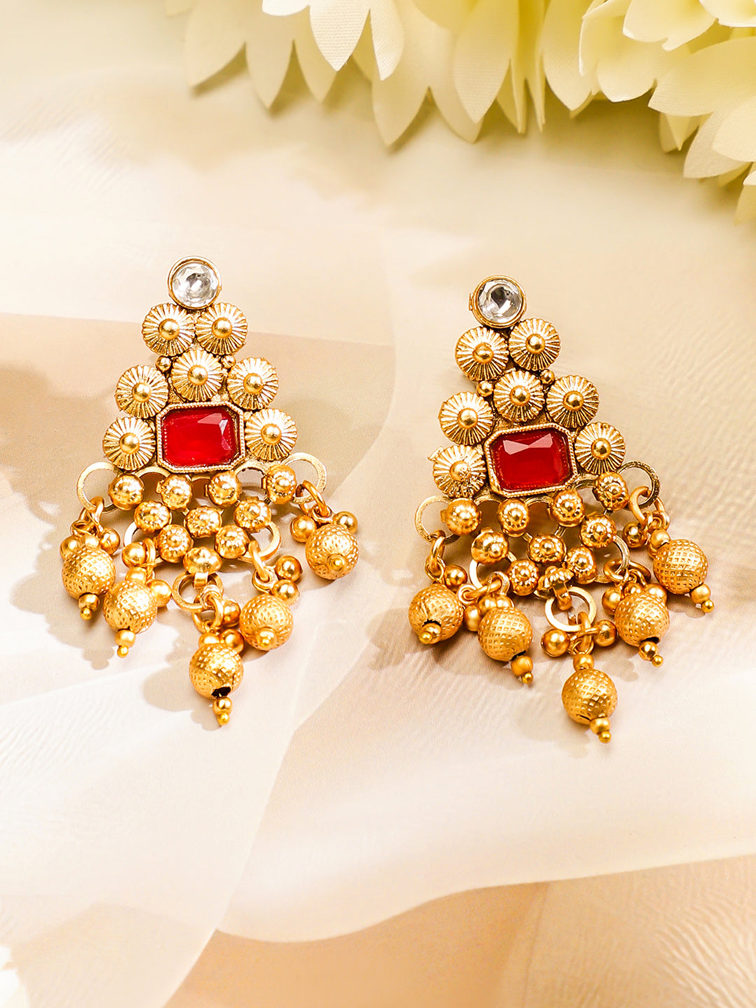 22K Gold Plated Ruby Red & White Kundan Studded Choker Jewellery Set with Golden Beads フリーサイズ