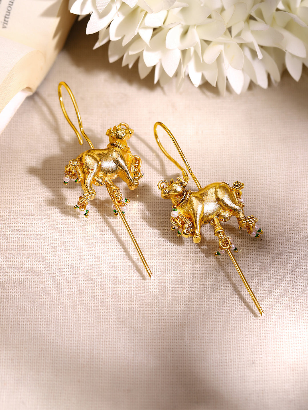 【Rubans】Gold Plated Nandi Pearl Charm Statement Earrings｜ゴールドメッキ ナンディ パール チャーム ステートメントピアス