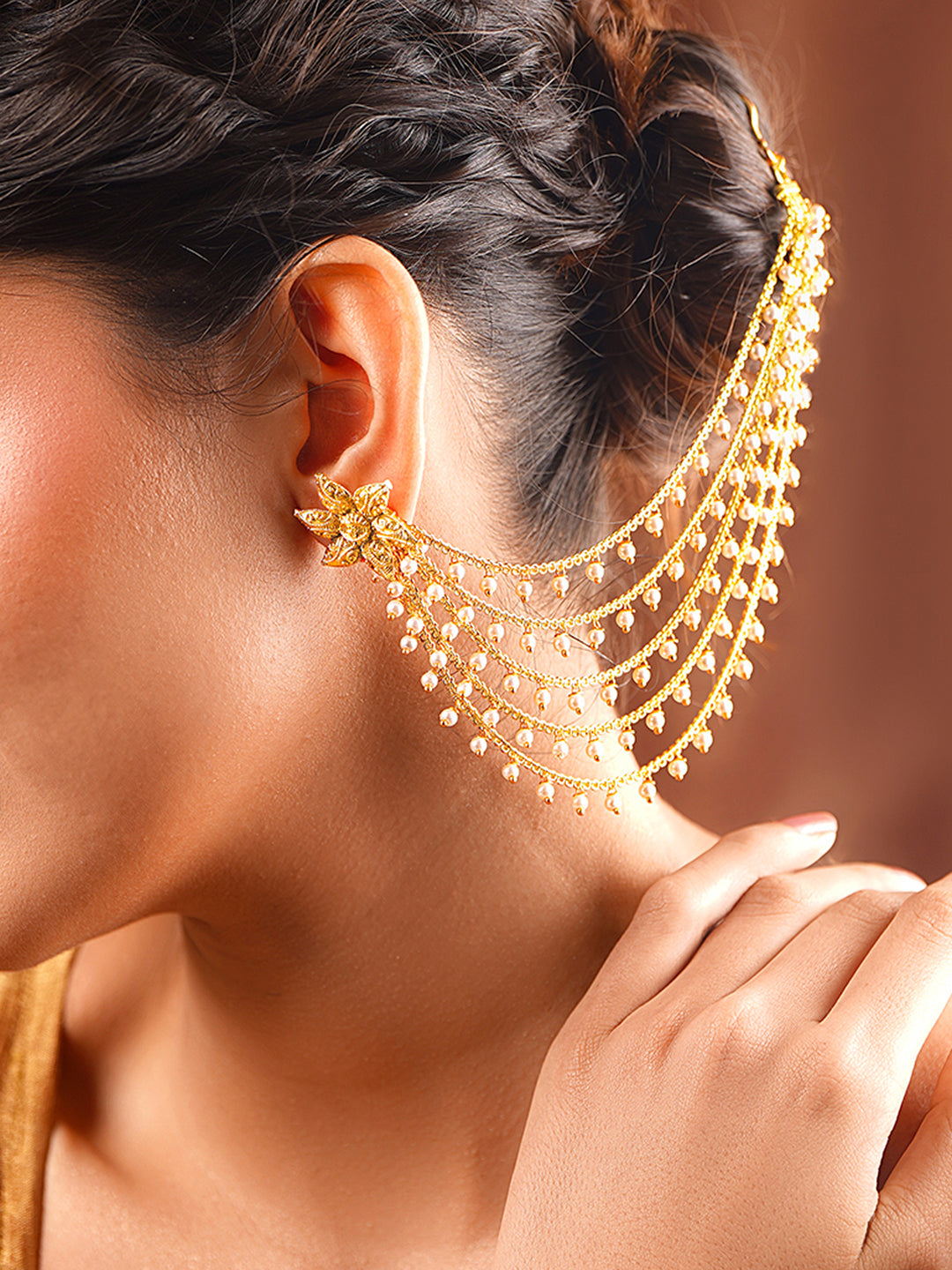 【Rubans】 Gold Plated Pearl Beaded Star Motif Multi Layered Kaan Chain Earrings｜ゴールドメッキ パールビーズ スターモチーフ マルチレイヤー カーンチェーン イヤリング