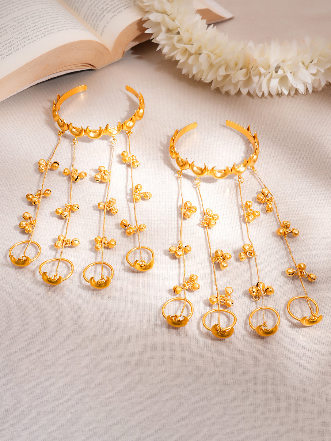Golden Moonlight Haathphool Bracelet Set Length - 17 cm
