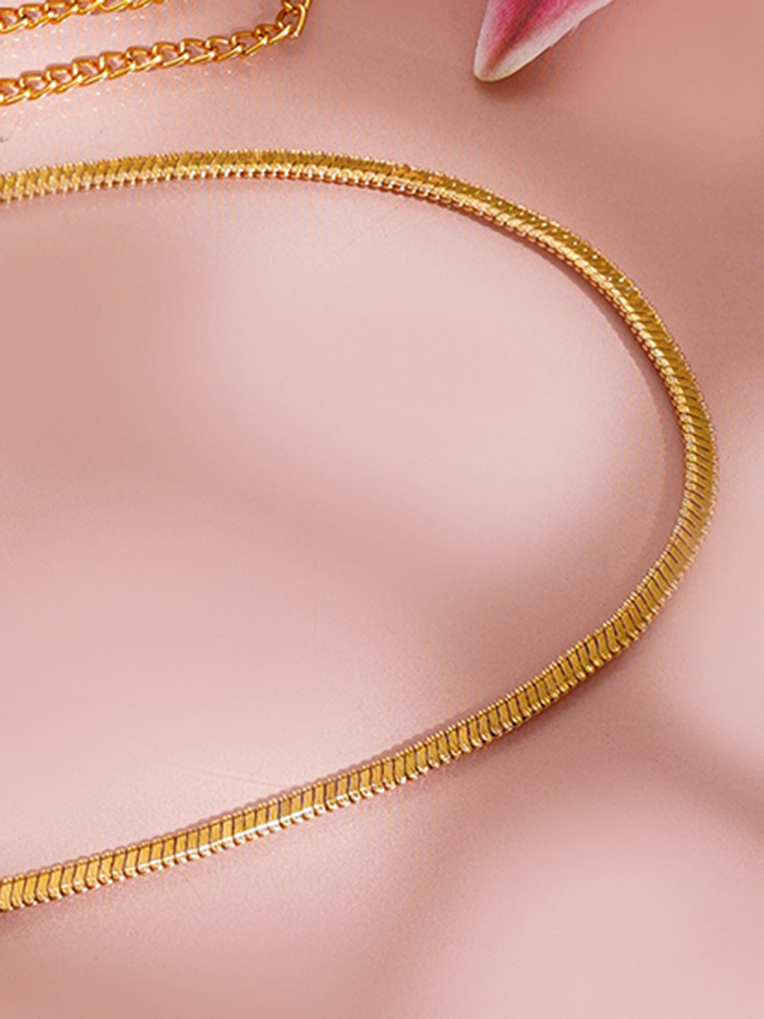 Minimal Glow Gold Waist Chain Length - 63 cm
