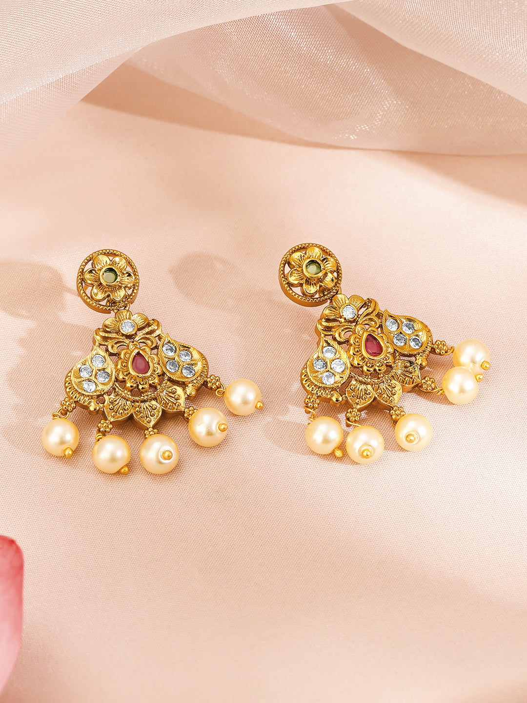 Multicolor Studded Gold Necklace Set With Pearl Drops フリーサイズ