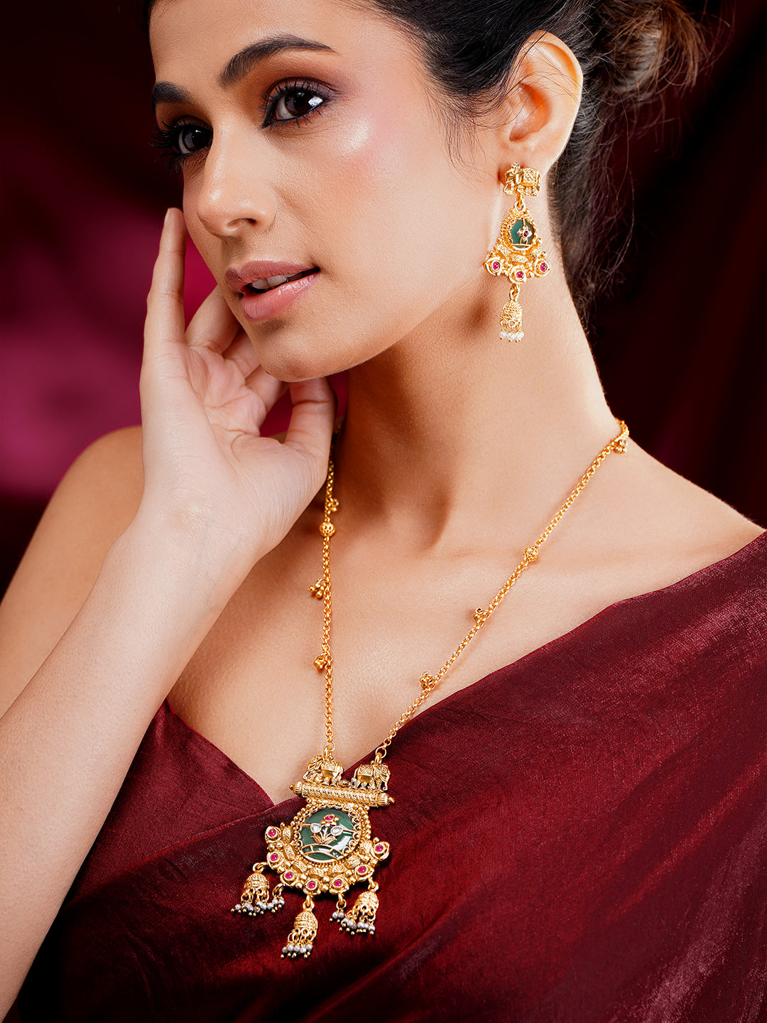 【Rubans】 Gold Plated Elephant Motif Kundan Pendant Set｜ゴールドメッキ エレファントモチーフ クンダン ペンダントセット