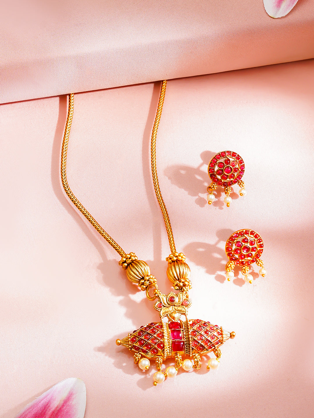 【Rubans】 Gold Plated Pearl Drop Lotus Motif Ruby Red Necklace Set｜ゴールドメッキ パールドロップ ロータス ルビーレッド ネックレスセット