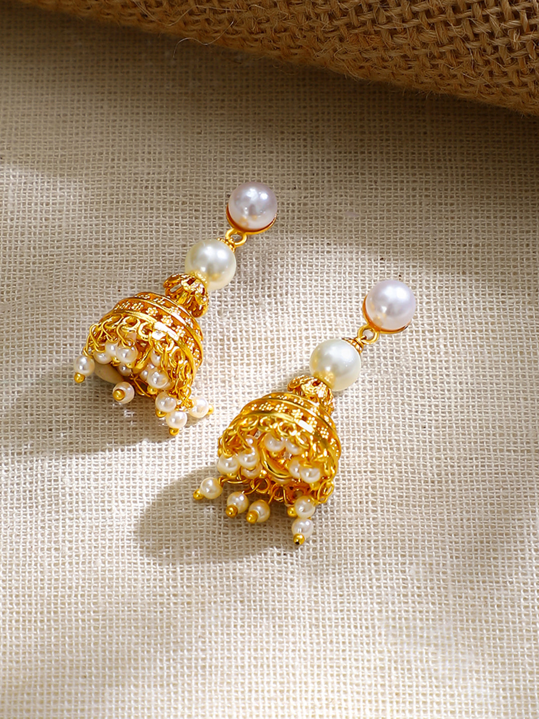【Rubans】Gold Plated pearl beaded string hanging bell-shaped jhumka drop pendant Set｜ゴールドメッキ パールビーズ ベル ジュムカ ドロップ ペンダントセット