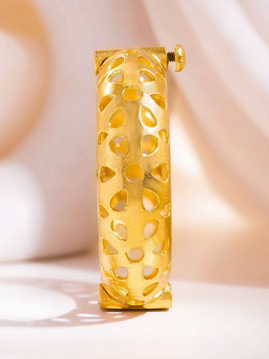 Golden Mirage Cutwork Statement Kada Width - 2 cm