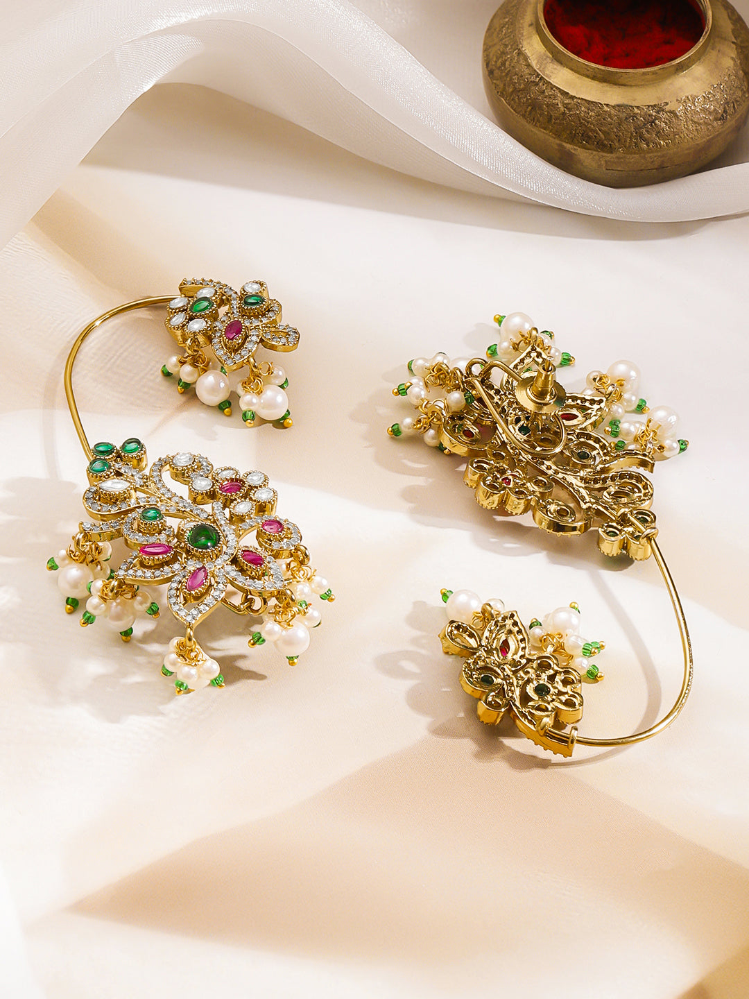 Heritage Bloom Pearl Statement Ear Cuffs フリーサイズ