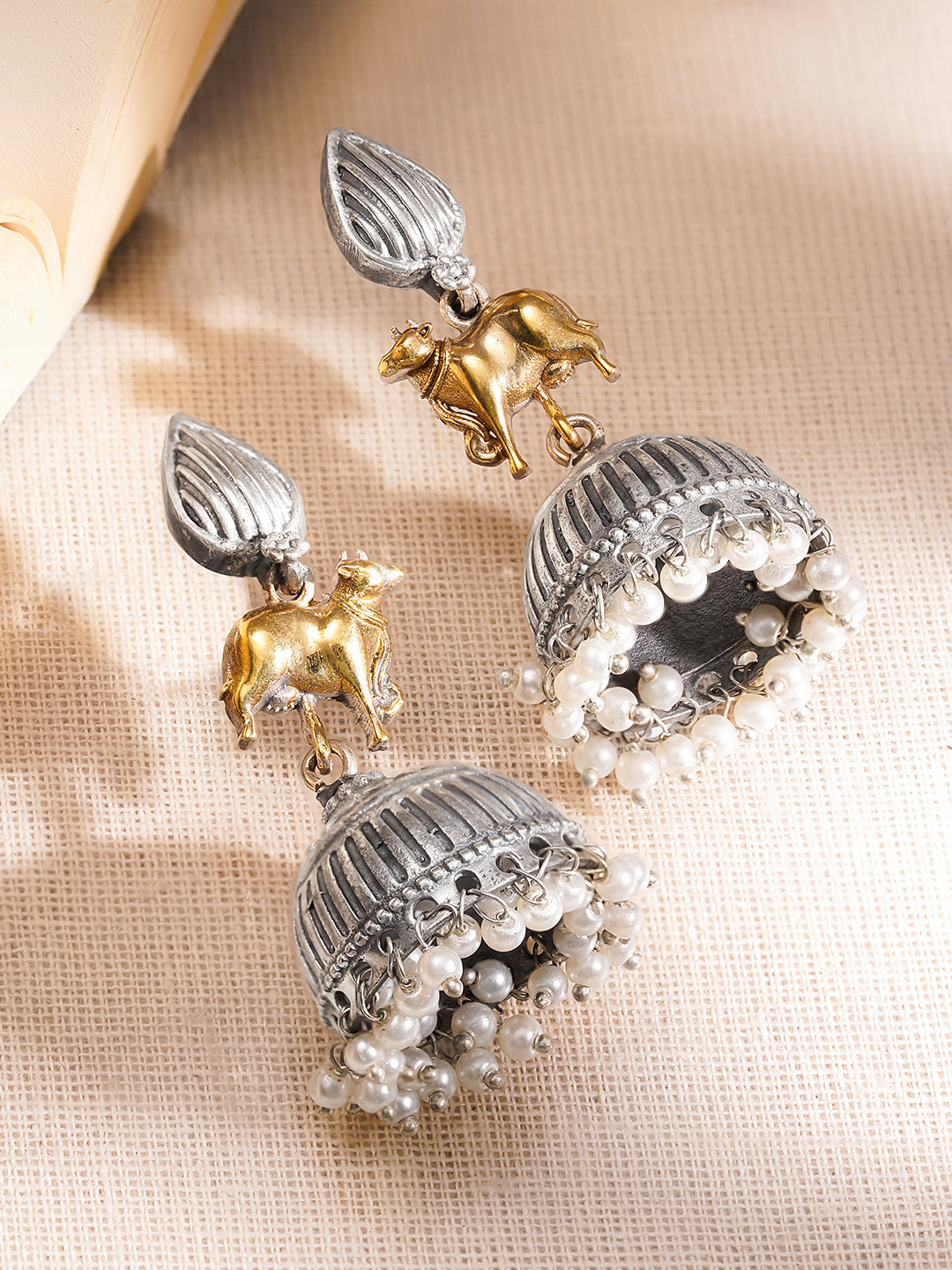Heritage Animal Charm Oxidised Jhumkas フリーサイズ