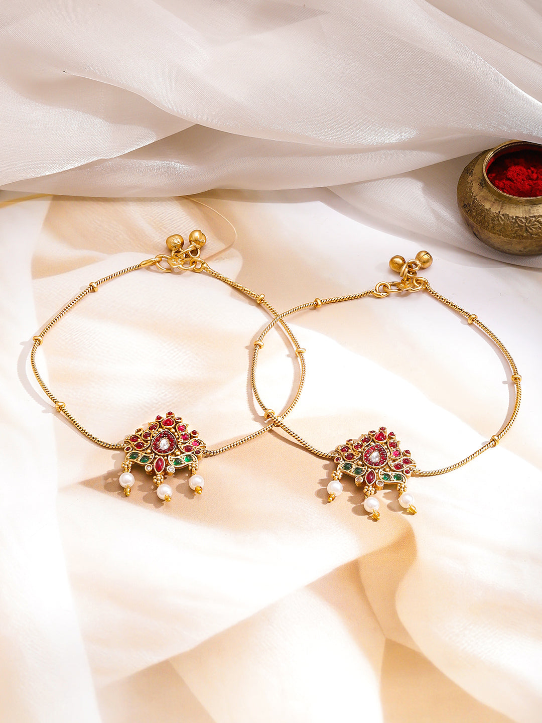 Ruby Pink Studded Gold Toned Pearl Anklet フリーサイズ